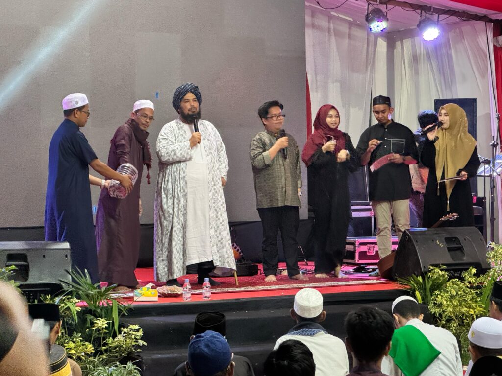 Wakil Bupati bersama Ustaz Dery Sulaiman