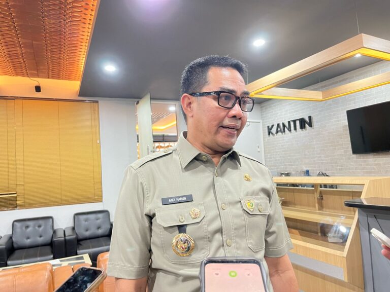 Wali Kota Samarinda, Andi Harun, dalam rapat koordinasi yang digelar di Balaikota Samarinda pada Selasa (8/4/2025),