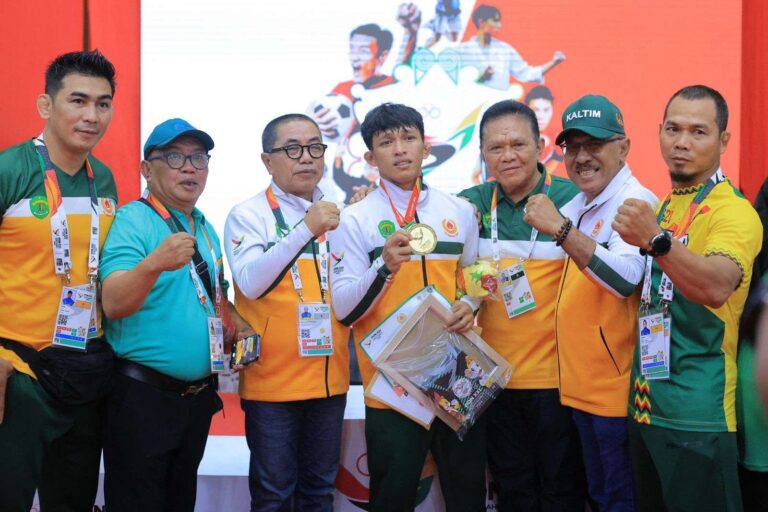 Gulat, merupakan salah satu cabor yang masuk salah satu yang akan dipertandingkan di olimpiade.