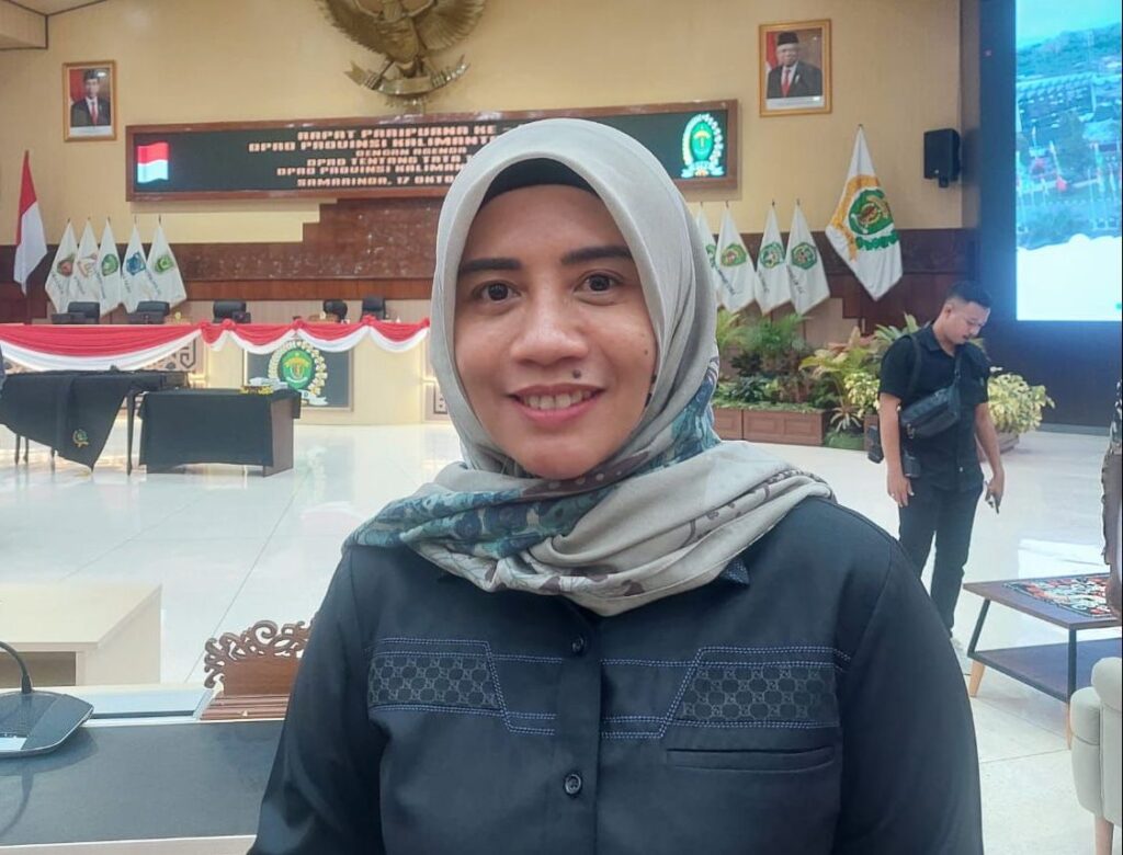 Anggota Komisi IV DPRD Kaltim, Damayanti, saat diwawancarai awak media.