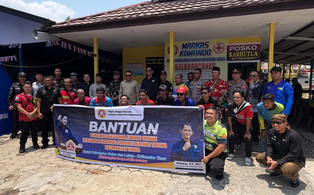 Foto: sesi foto bersama dengan para relawan.(Foto:Rian).