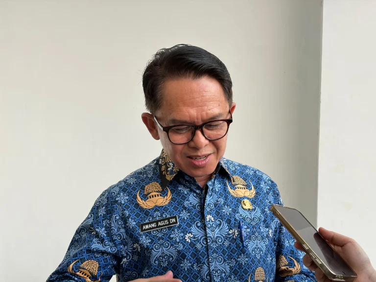 Plt Kepala Dispar Kukar, Awang Agus Dharmawan.(Foto:Rian)