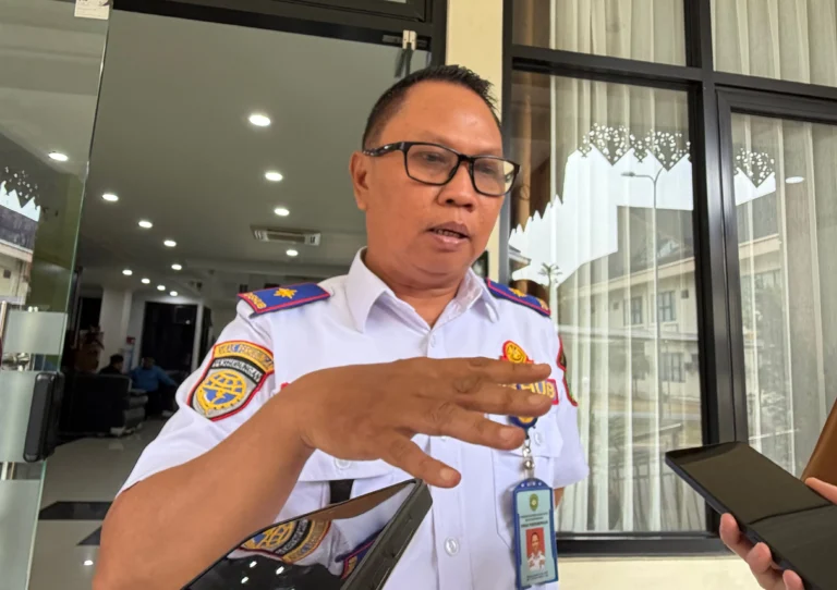 Dua Jalan di Muara Jawa Rusak dan Terkendala Air Pasang, Dishub Jelaskan Kewenangannya