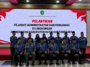 Pelantikan oleh bupati