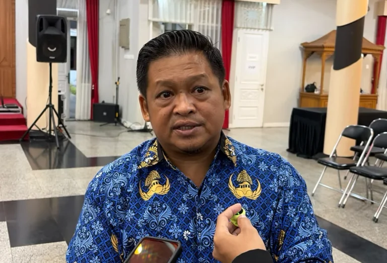 Kepala Dispora Kukar, Aji Ali Husni AB.(Foto:Rian)